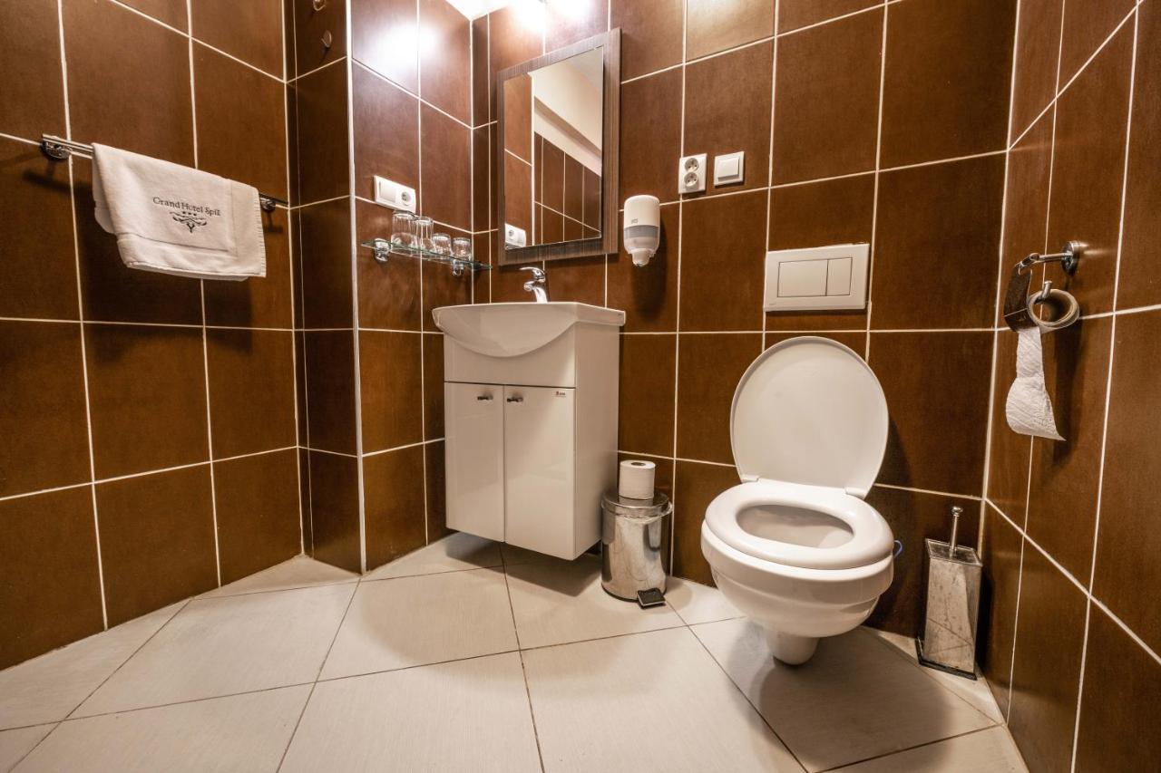 Grand Hotel Rooms Spišské Tomášovce Esterno foto