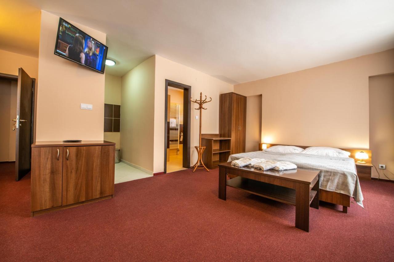 Grand Hotel Rooms Spišské Tomášovce Esterno foto