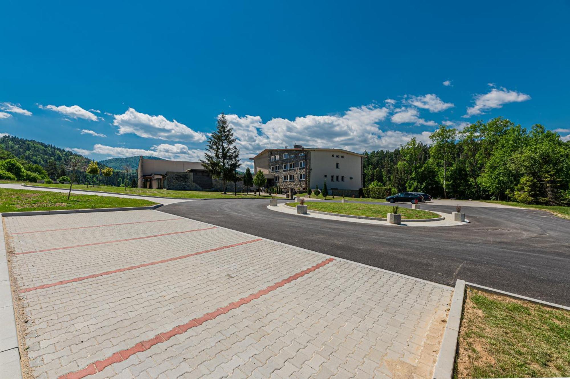 Grand Hotel Rooms Spišské Tomášovce Esterno foto
